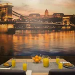 Exlcusive & City Central Located Suite By Prestige Homes
