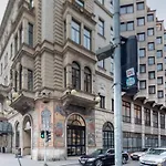 Charming Apartment At Central Location