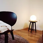 Deluxe Swan Stone Castle Apartment