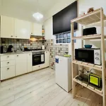 Central Comfort Oasis - District 9