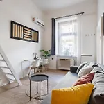 Lovely And Relaxing Home With Amazing Sauna & Free Garage
