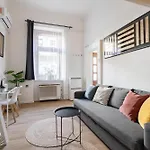 Lovely And Relaxing Home With Amazing Sauna & Free Garage