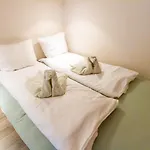 Galerie Grandeur With 2Br By Newave Apartments