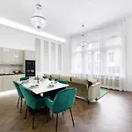 Opera Residence