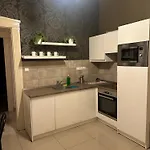 Fashion Street Luxury Apartment
