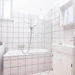 Super Comfort Apartment With 3 Rooms Next To Opera