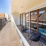 Free Parkin Sensational Location 3Room Apt