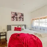 Wellness Private Space In Gozdu With Jacuzzi In Cbd