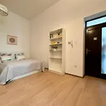 Gracia Apartment House
