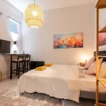 Blush & Gold Boutique Rooms B25 Nr 1