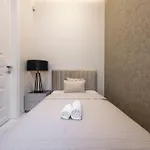 Luxurious High-End Central Grand Residence Next To The Basilica