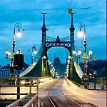 Liberty Bridge Zenta