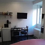 Small Studio At Corvin Negyed
