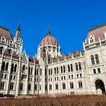 Parliament Apartment
