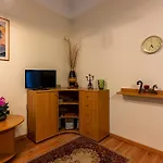 A Quiet Studio In The Heart Of The City