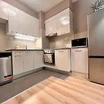 Corvin Luxury Apartment For Groups And Families