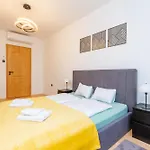 Gozsdu White Raven Residence 105 - Free Parking, Terrace