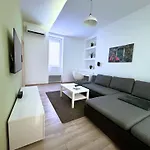 Dream Forest Apartment