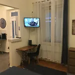 Rustic Apartman