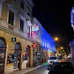 Party & Chill - Downtown Center With Big Balcony And Ac