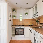 Anita\'S Apartment- Cosy Studio Apartment In The Heart Of Budapest