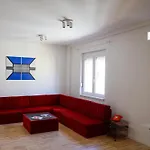 U6 City Center Apartment By The Danube