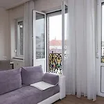 Top City Center Apartment!