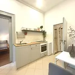 Come On Inn - Central Studio Apt
