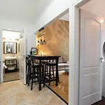 Elizabeth Gold Apartment