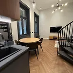 Central Lofty Space