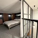 Central Lofty Space