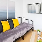 Exclusive Central Apartment Next To The Gellert Hill
