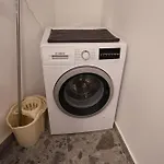 U6 City Center Apartment By The Danube