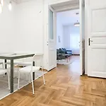 Citycenter67 Apartment