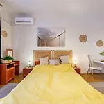 Balzac Apartment 2 - With Ac