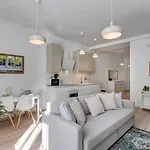 Rozsa Apartments