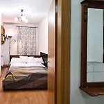 Stay Calm Premium Budapest Apartment, Terrace & Garage