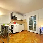 N1 Apartment In Heart Of Pest