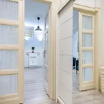 Central Comfy And Cute Apartment