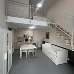 Iza-Szondi Homes