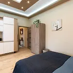 Central - Green - Comfy