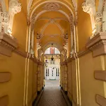 Standard Gallery