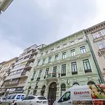 Sassoon - 2-Bedroom Elegant Airy Home At Deak Ter