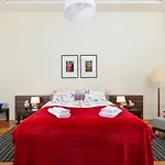 Luxury Opera Apartment