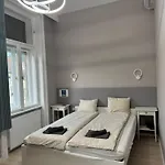 Diamond Apartments Near Gozsdu Udvar