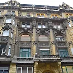 Synagogue View Guest House