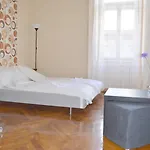 Synagogue Central Guest House