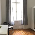 Budget Apartment by Hi5-Rákoczi 24