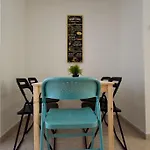 Budget Apartment By Hi5 - Akacfa 4