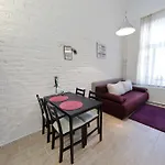 Puravida: Deluxe & Studio Apartment